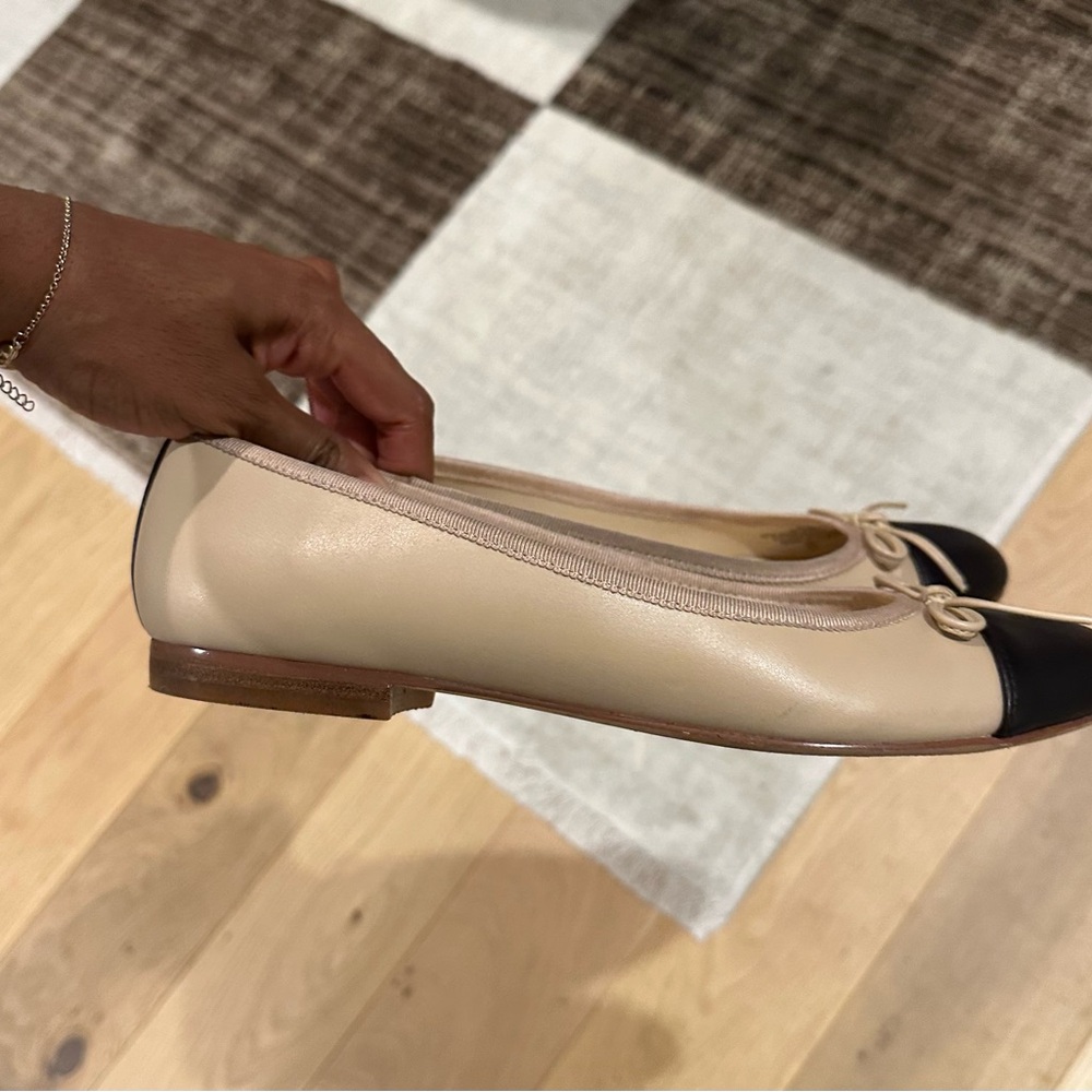 marc fisher beige ballet flats